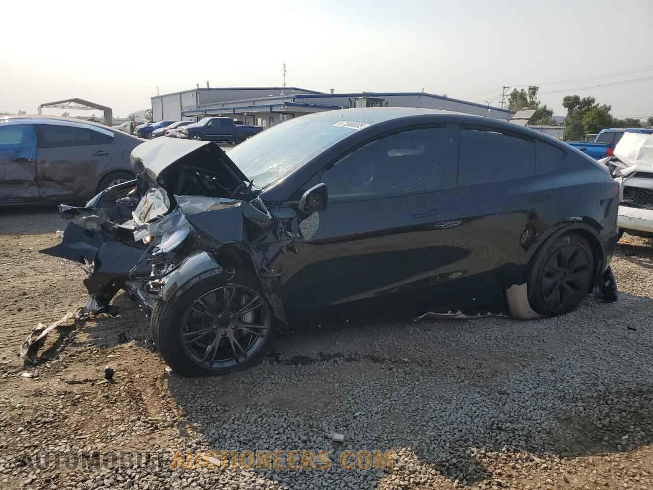 7SAYGDEE0SF287521 TESLA MODEL Y 2025