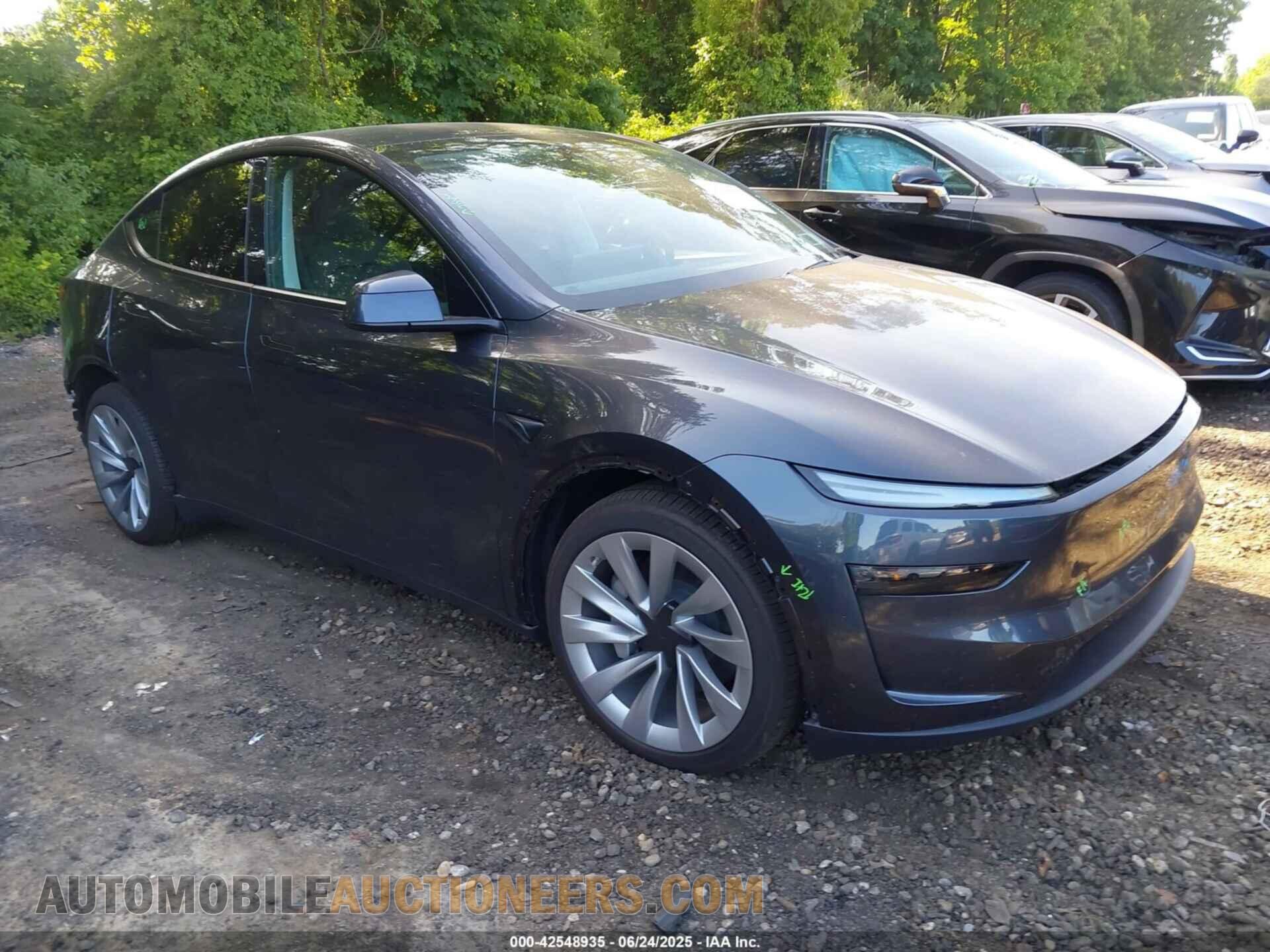 7SAYGDEE0TA388024 TESLA MODEL Y 2026