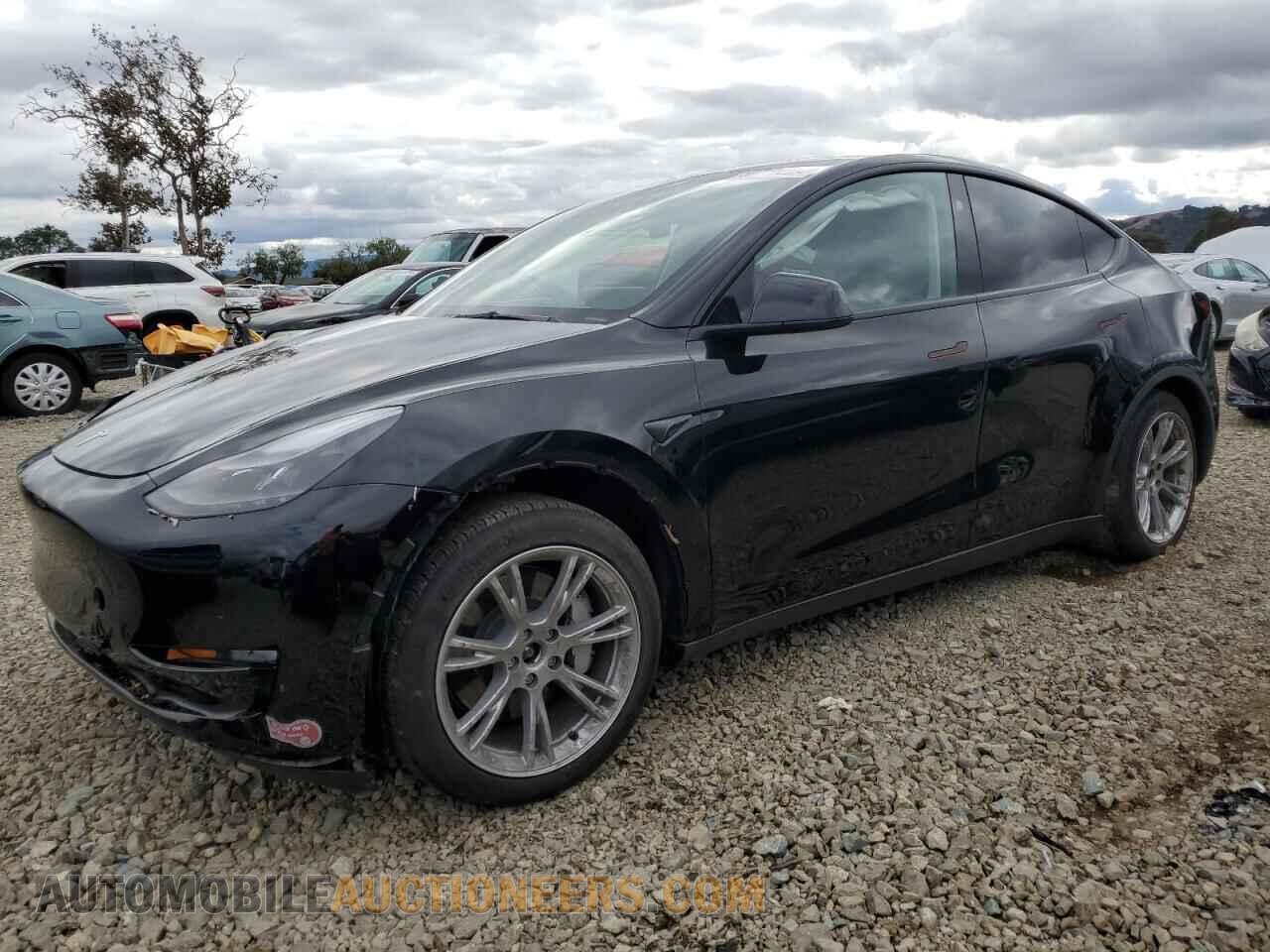 7SAYGDEE1RF003176 TESLA MODEL Y 2024