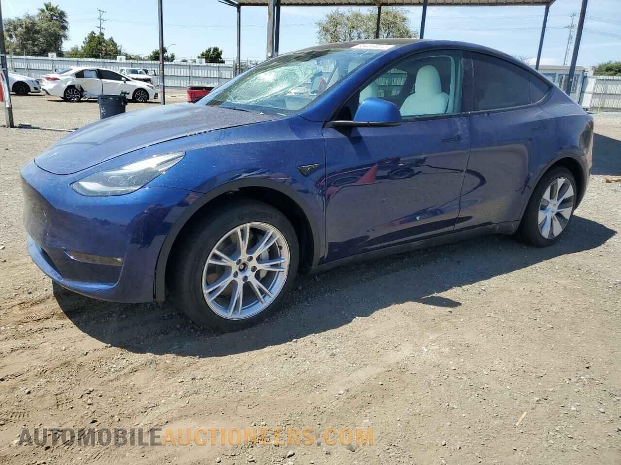 7SAYGDEE1RF006756 TESLA MODEL Y 2024