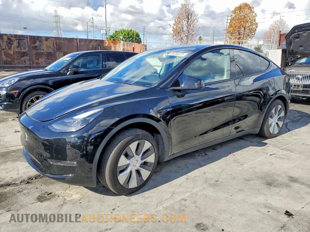 7SAYGDEE1RF073518 TESLA MODEL Y 2024