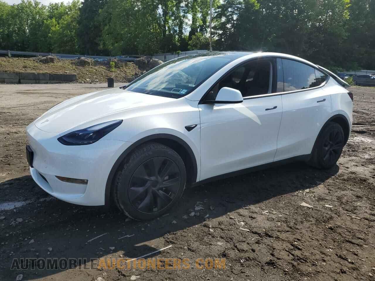 7SAYGDEE1RF201627 TESLA MODEL Y 2024