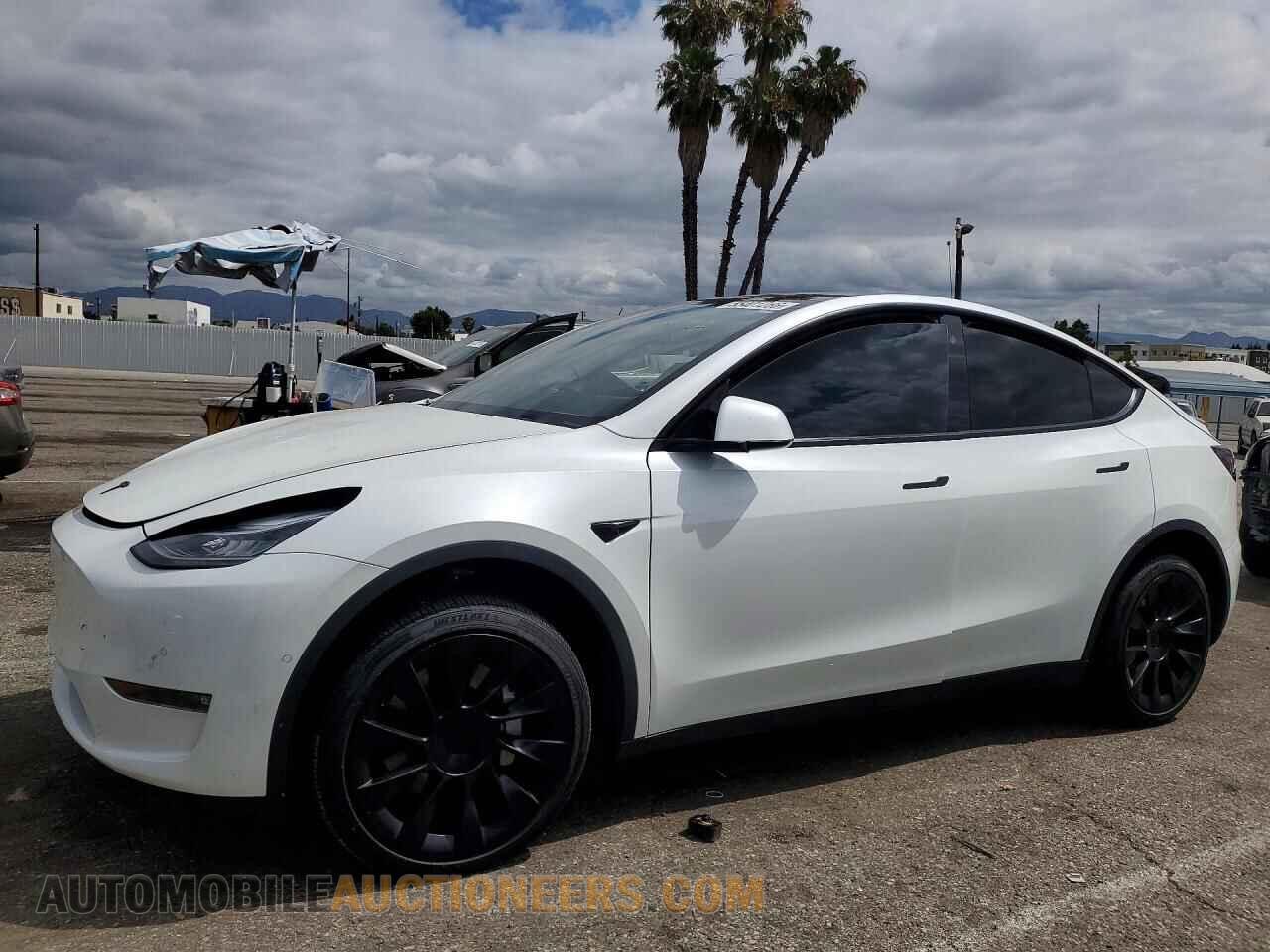7SAYGDEE2NF318918 TESLA MODEL Y 2022