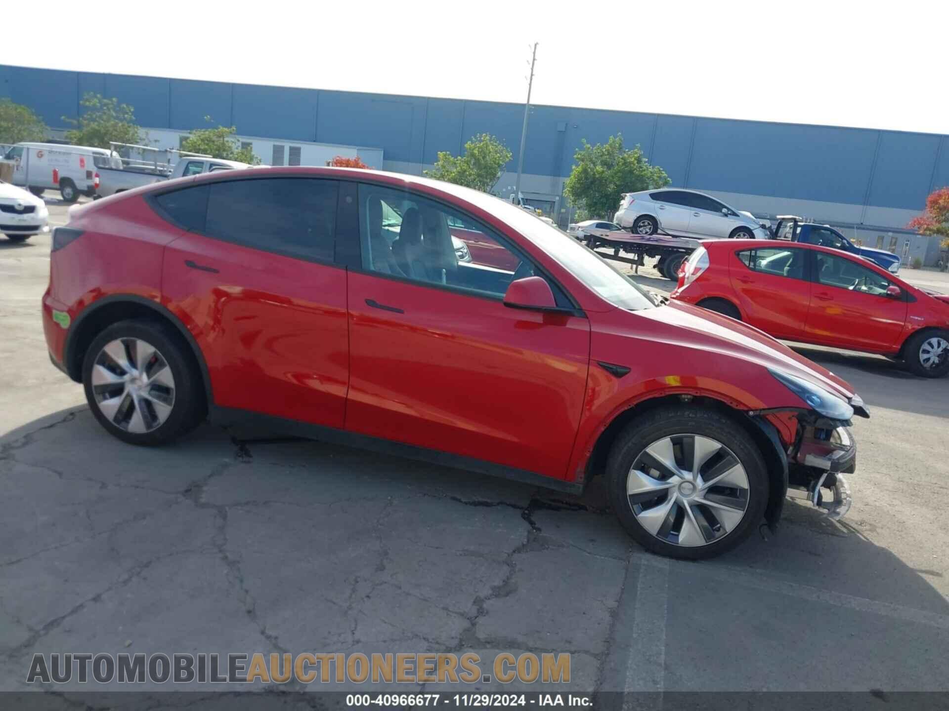 7SAYGDEE2NF555585 TESLA MODEL Y 2022