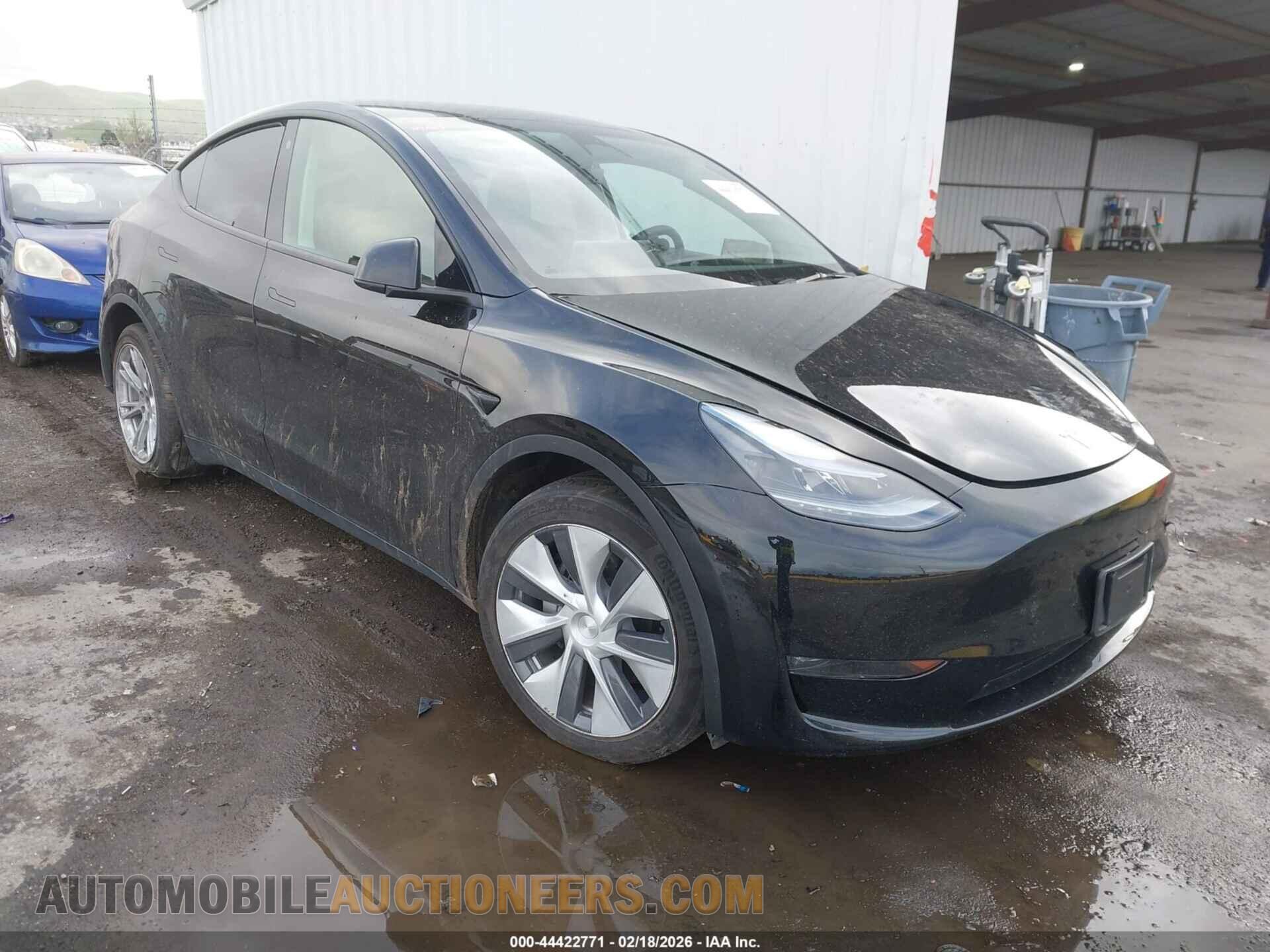 7SAYGDEE2PF674062 TESLA MODEL Y 2023