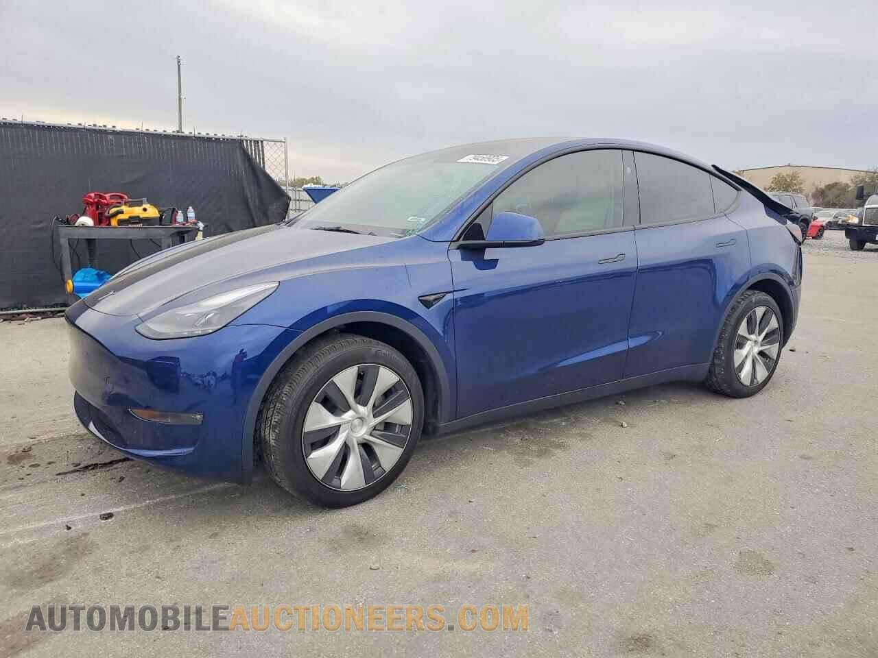 7SAYGDEE2RF005213 TESLA MODEL Y 2024