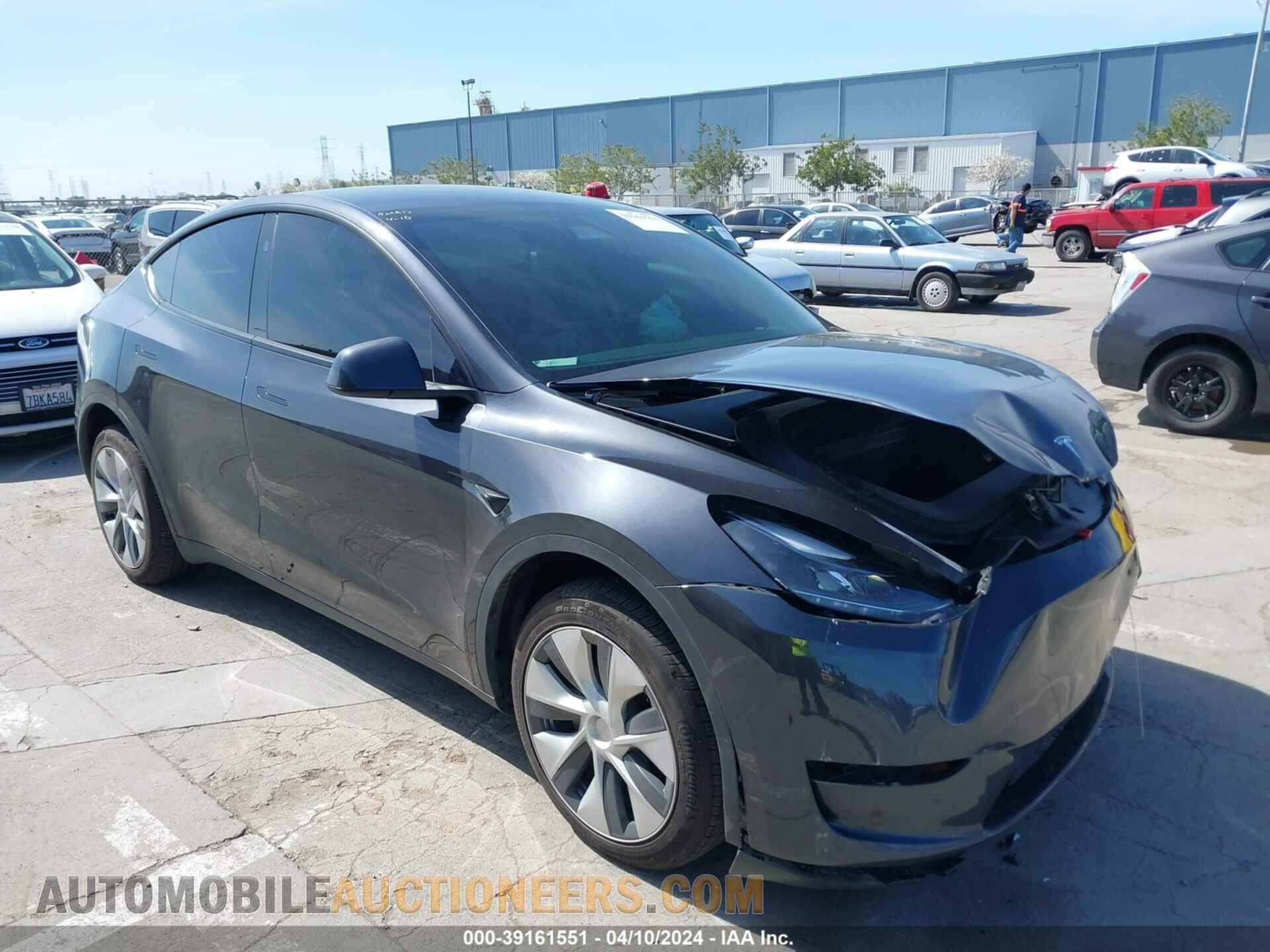 7SAYGDEE2RF014252 TESLA MODEL Y 2024