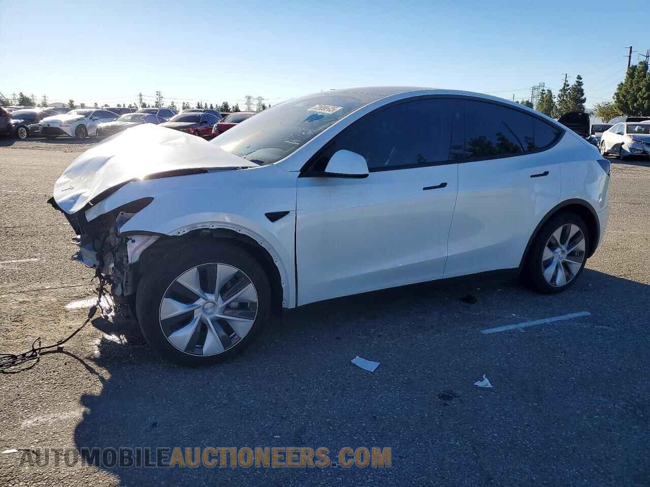 7SAYGDEE2RF057893 TESLA MODEL Y 2024