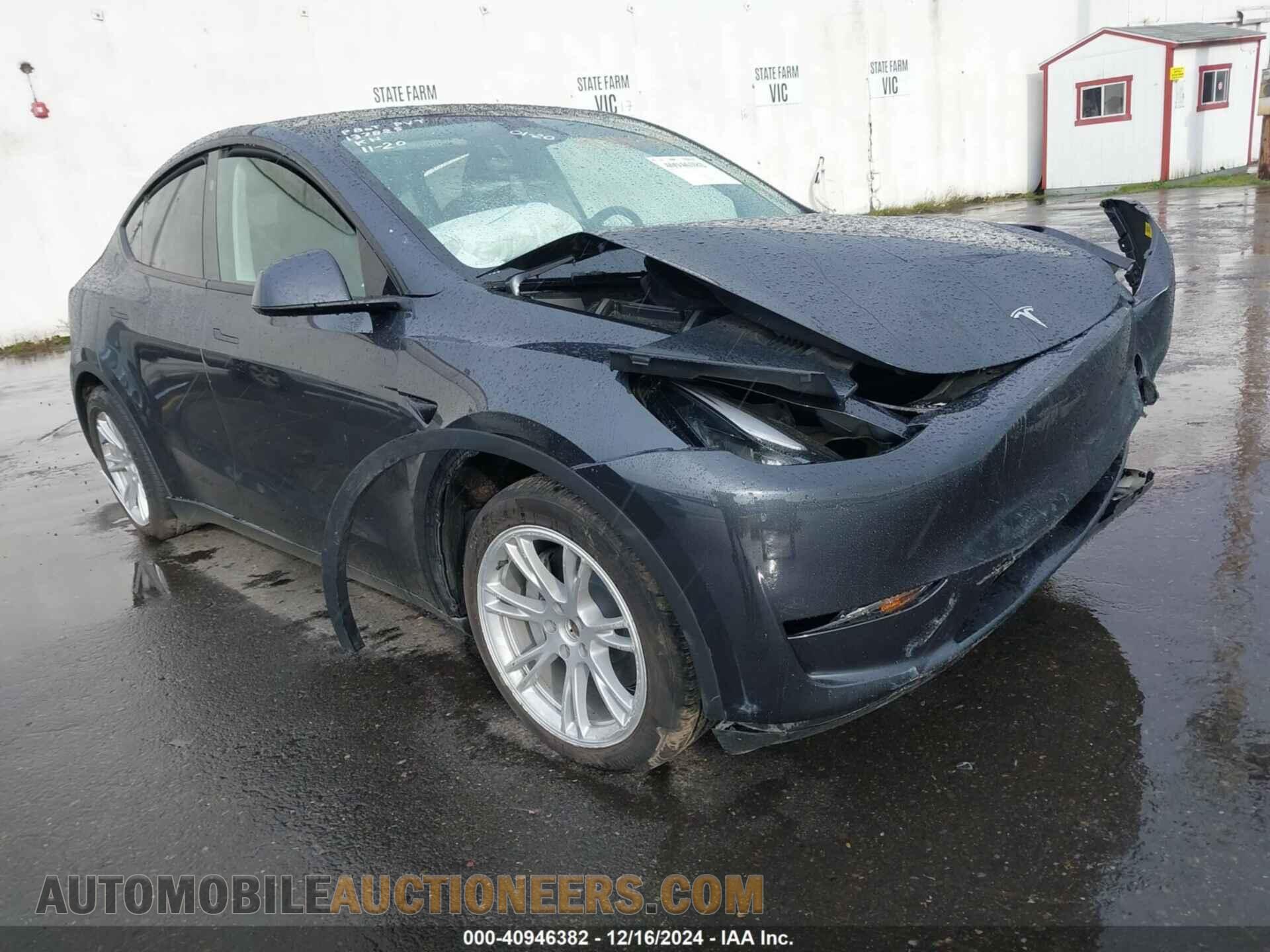 7SAYGDEE2RF073043 TESLA MODEL Y 2024