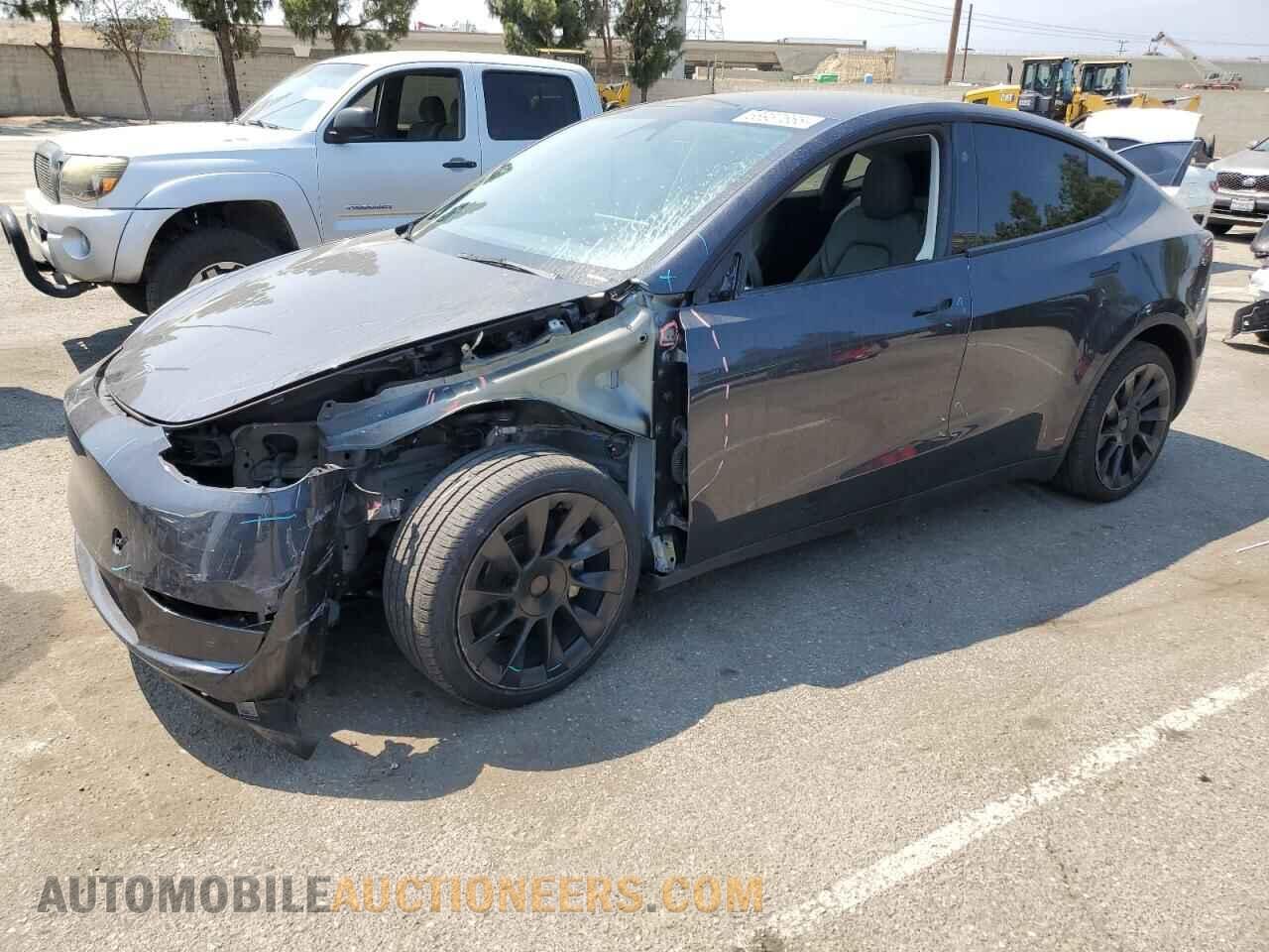 7SAYGDEE2RF120734 TESLA MODEL Y 2024