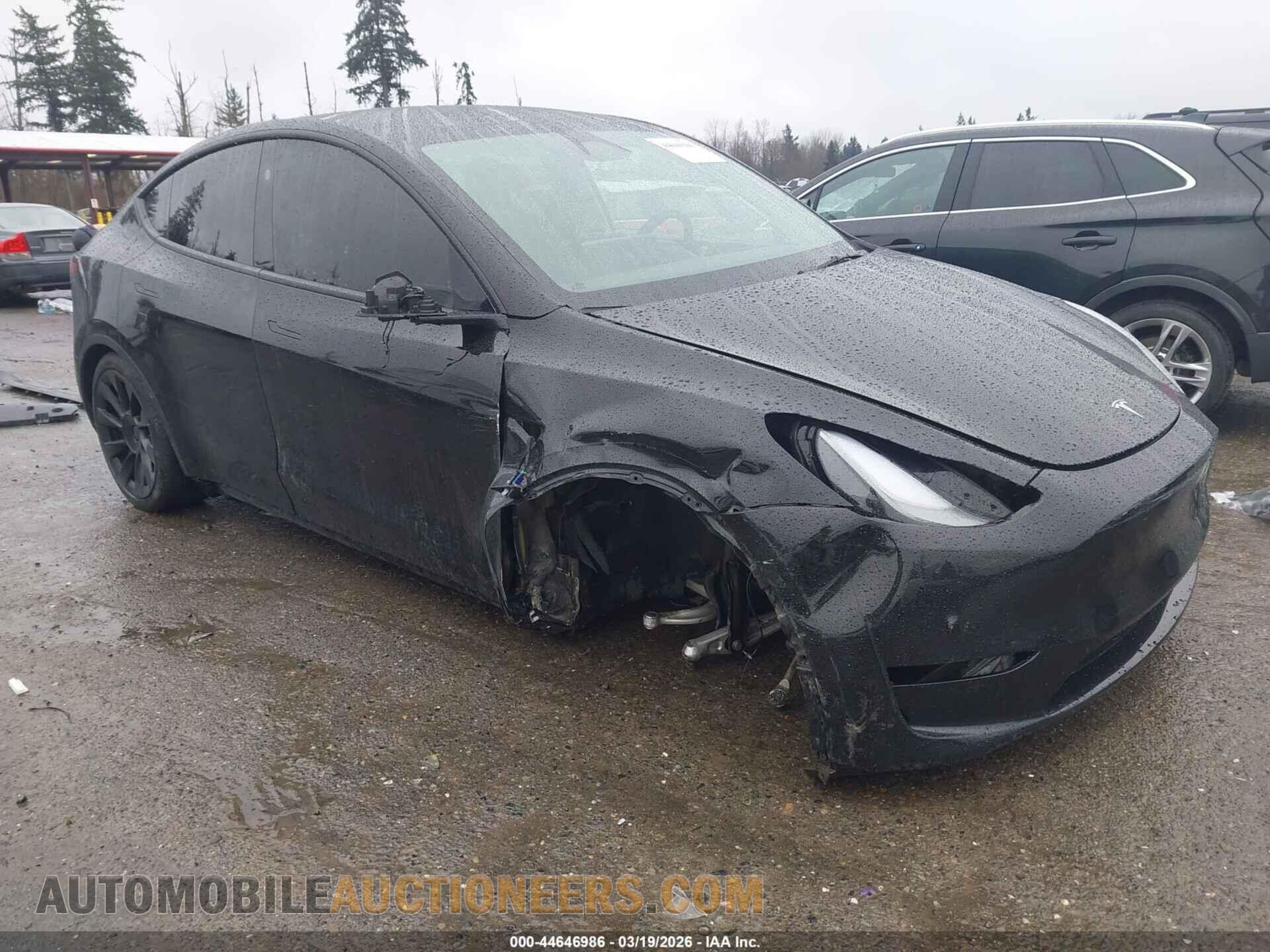 7SAYGDEE2RF128462 TESLA MODEL Y 2024