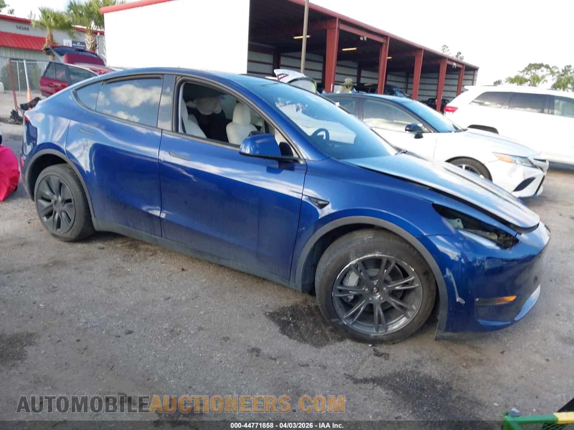 7SAYGDEE2SA339227 TESLA MODEL Y 2025