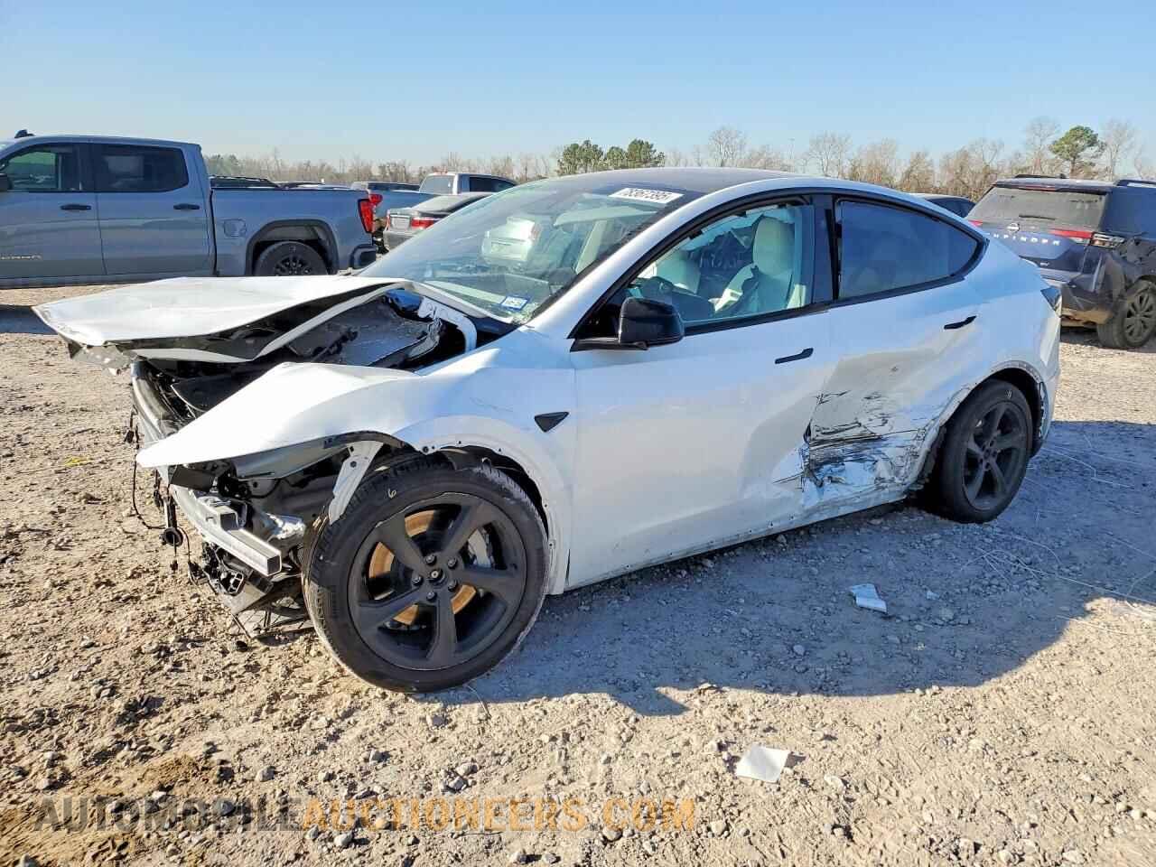 7SAYGDEE2TA496256 TESLA MODEL Y 2026