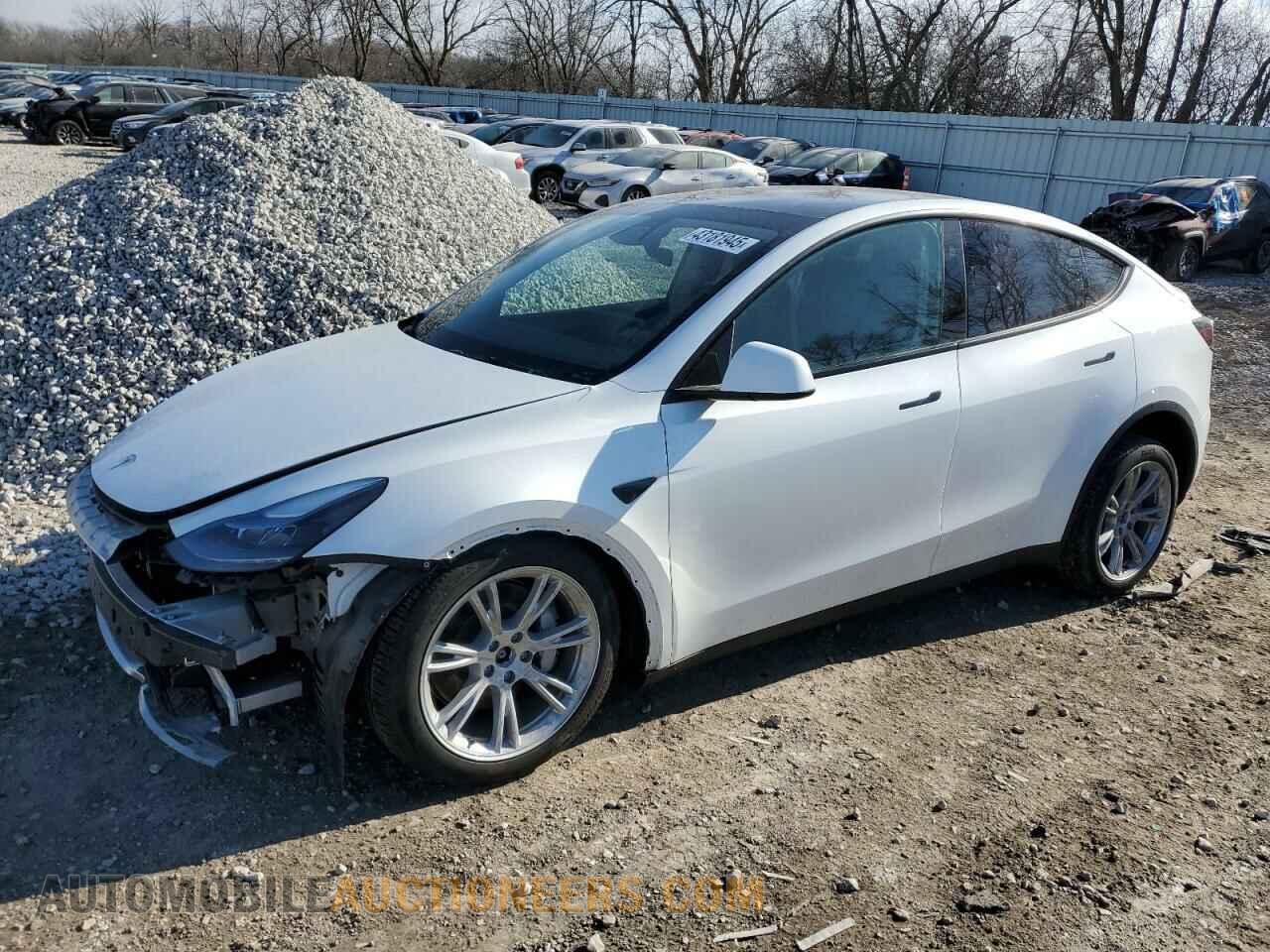 7SAYGDEE3RA289934 TESLA MODEL Y 2024