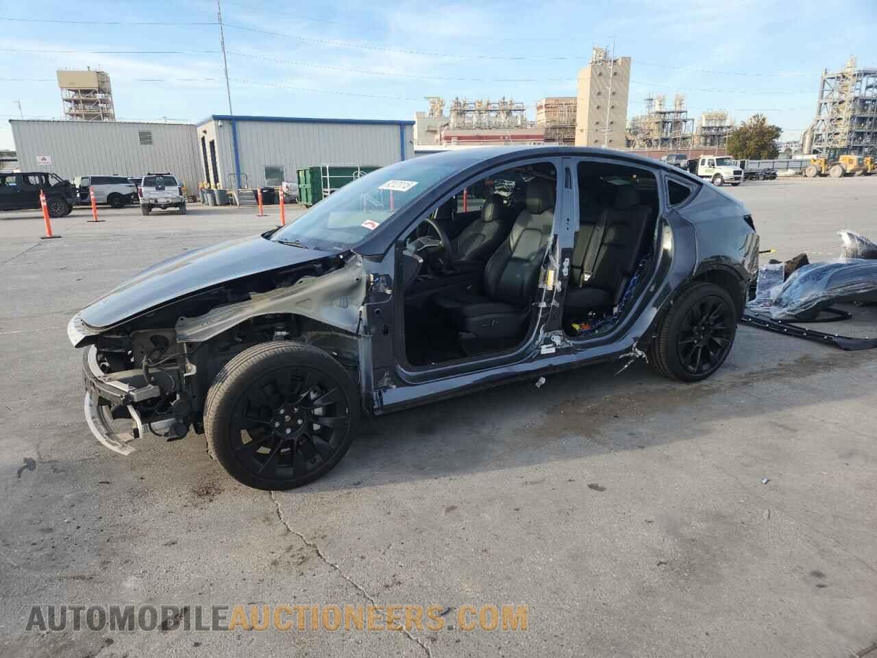 7SAYGDEE3RF013711 TESLA MODEL Y 2024