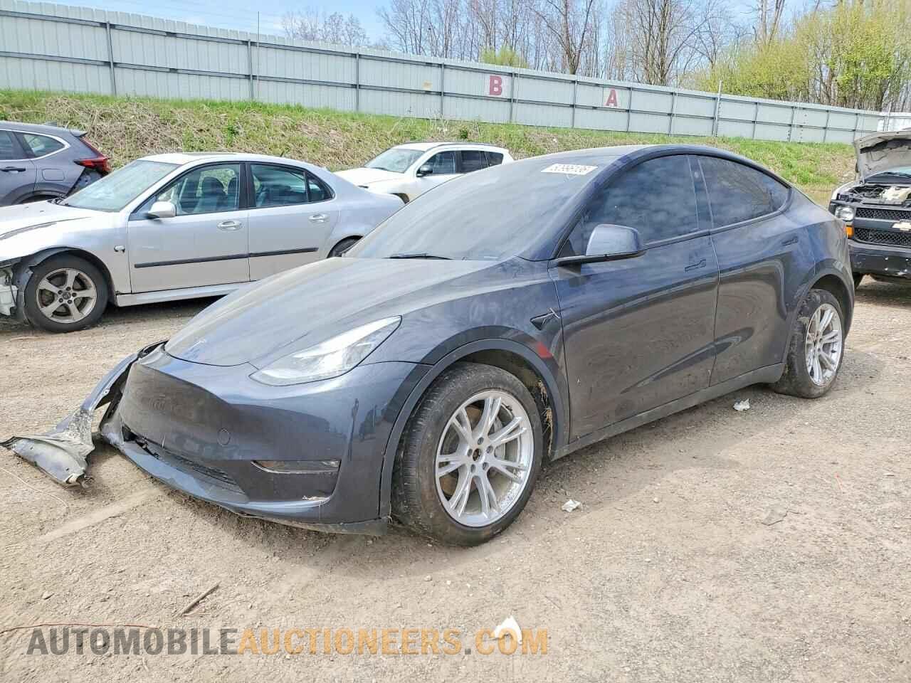 7SAYGDEE3RF030802 TESLA MODEL Y 2024