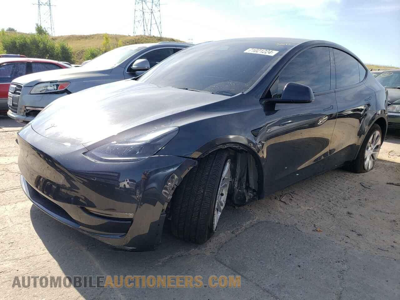 7SAYGDEE3RF075092 TESLA MODEL Y 2024