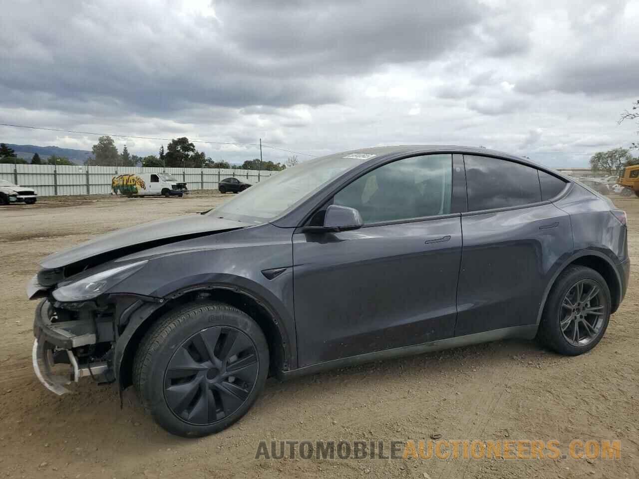 7SAYGDEE3RF117910 TESLA MODEL Y 2024