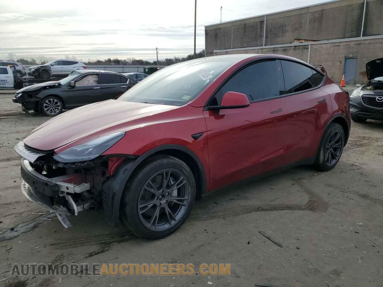 7SAYGDEE3RF148994 TESLA MODEL Y 2024