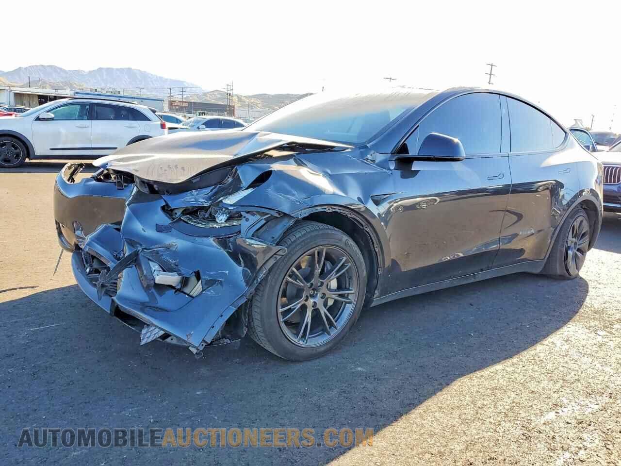 7SAYGDEE3RF194714 TESLA MODEL Y 2024