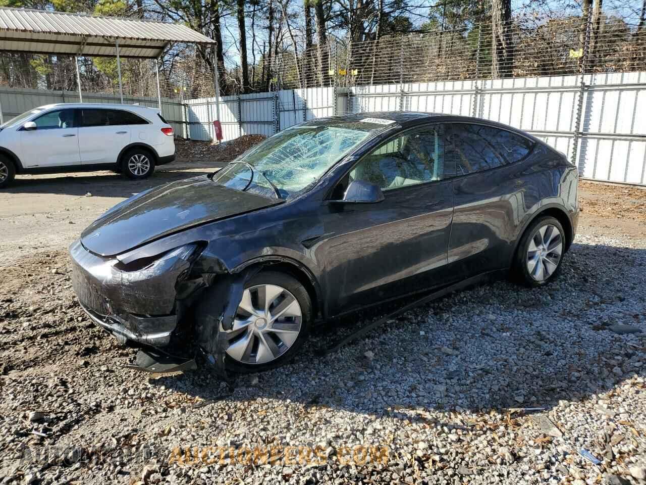 7SAYGDEE3RF995207 TESLA MODEL Y 2024