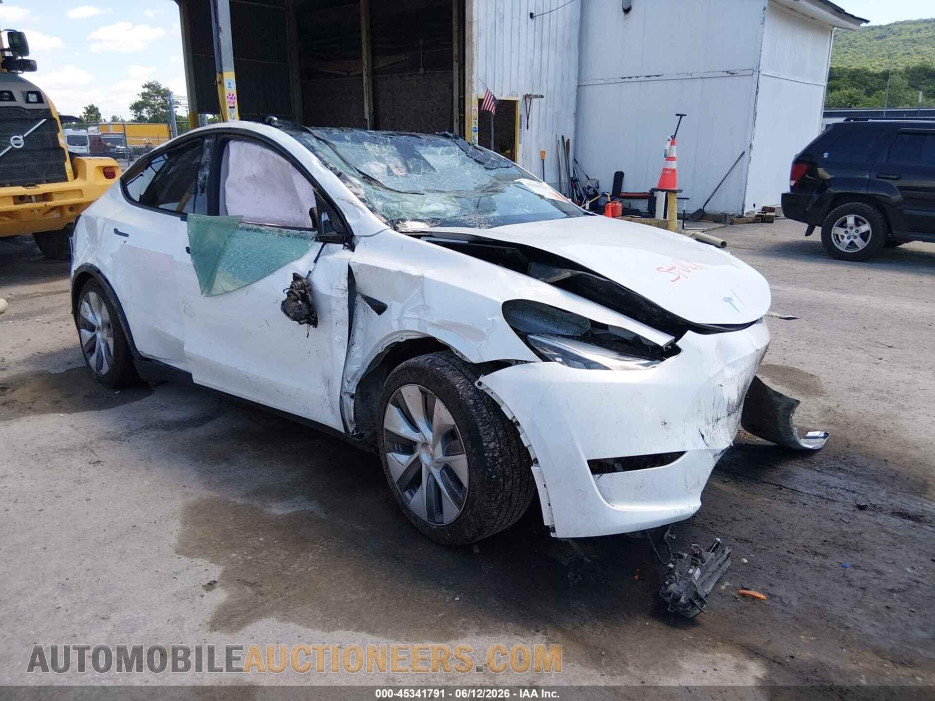 7SAYGDEE4PA107607 TESLA MODEL Y 2023