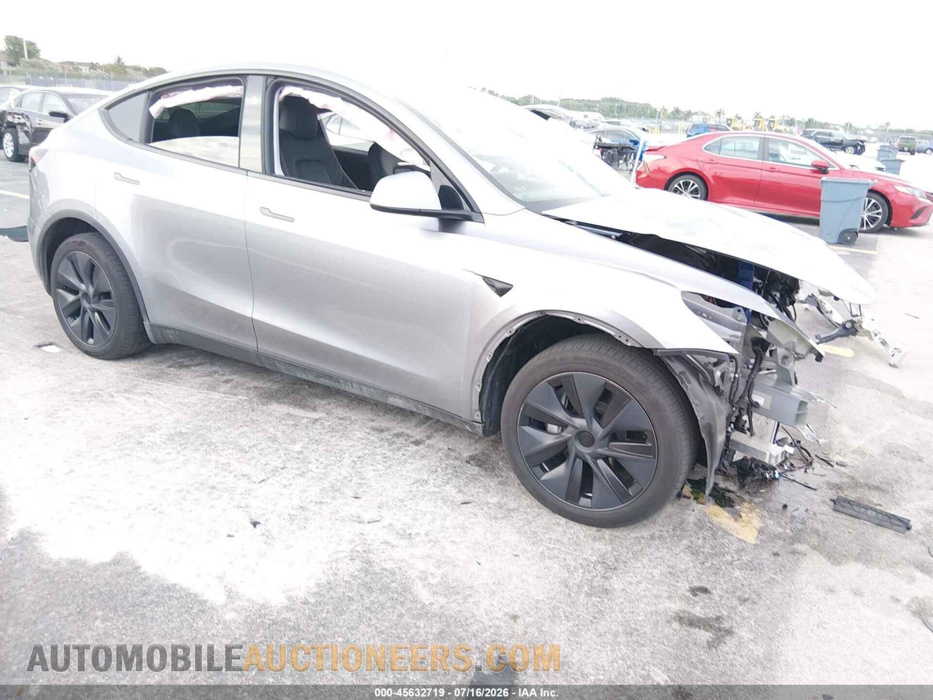 7SAYGDEE4RA319829 TESLA MODEL Y 2024