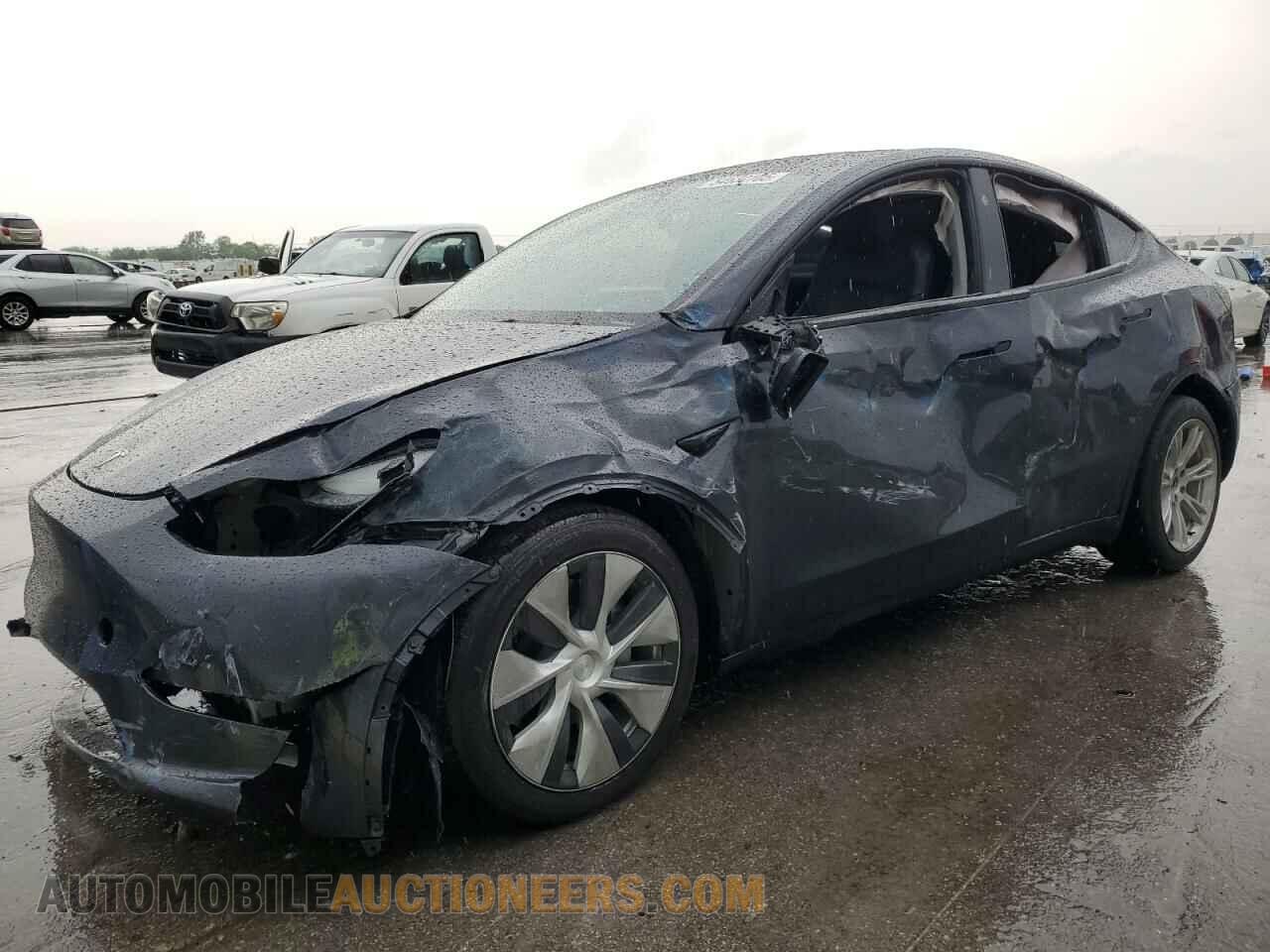 7SAYGDEE4RF060469 TESLA MODEL Y 2024