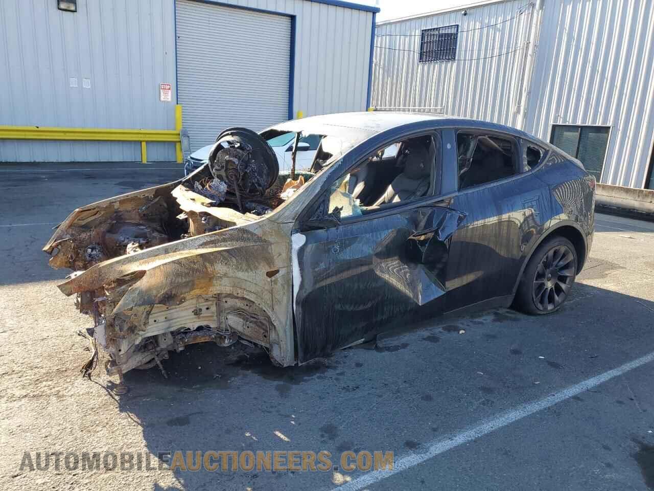 7SAYGDEE4RF080950 TESLA MODEL Y 2024