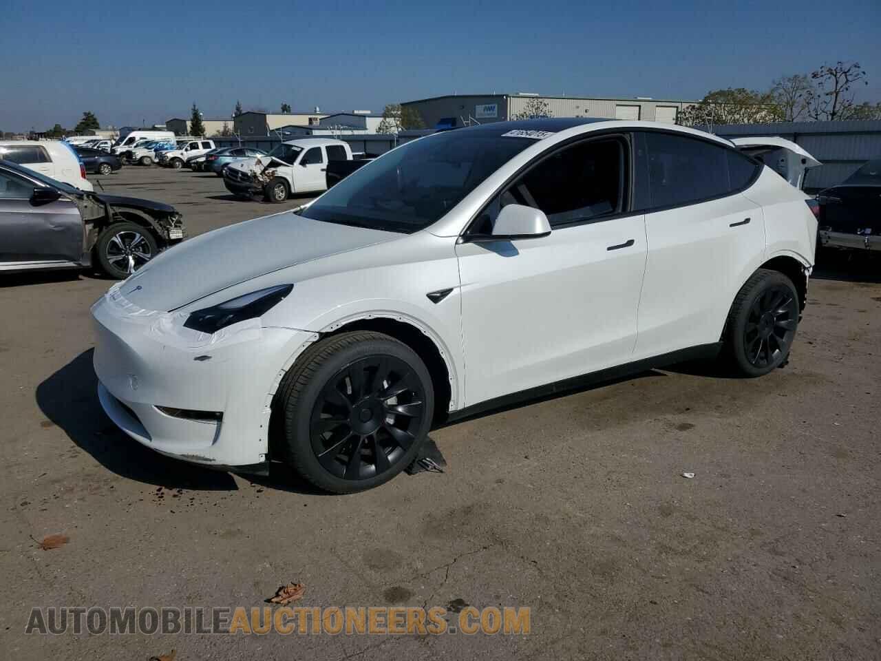 7SAYGDEE4RF164976 TESLA MODEL Y 2024