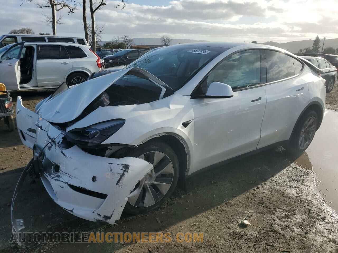 7SAYGDEE5PF631335 TESLA MODEL Y 2023