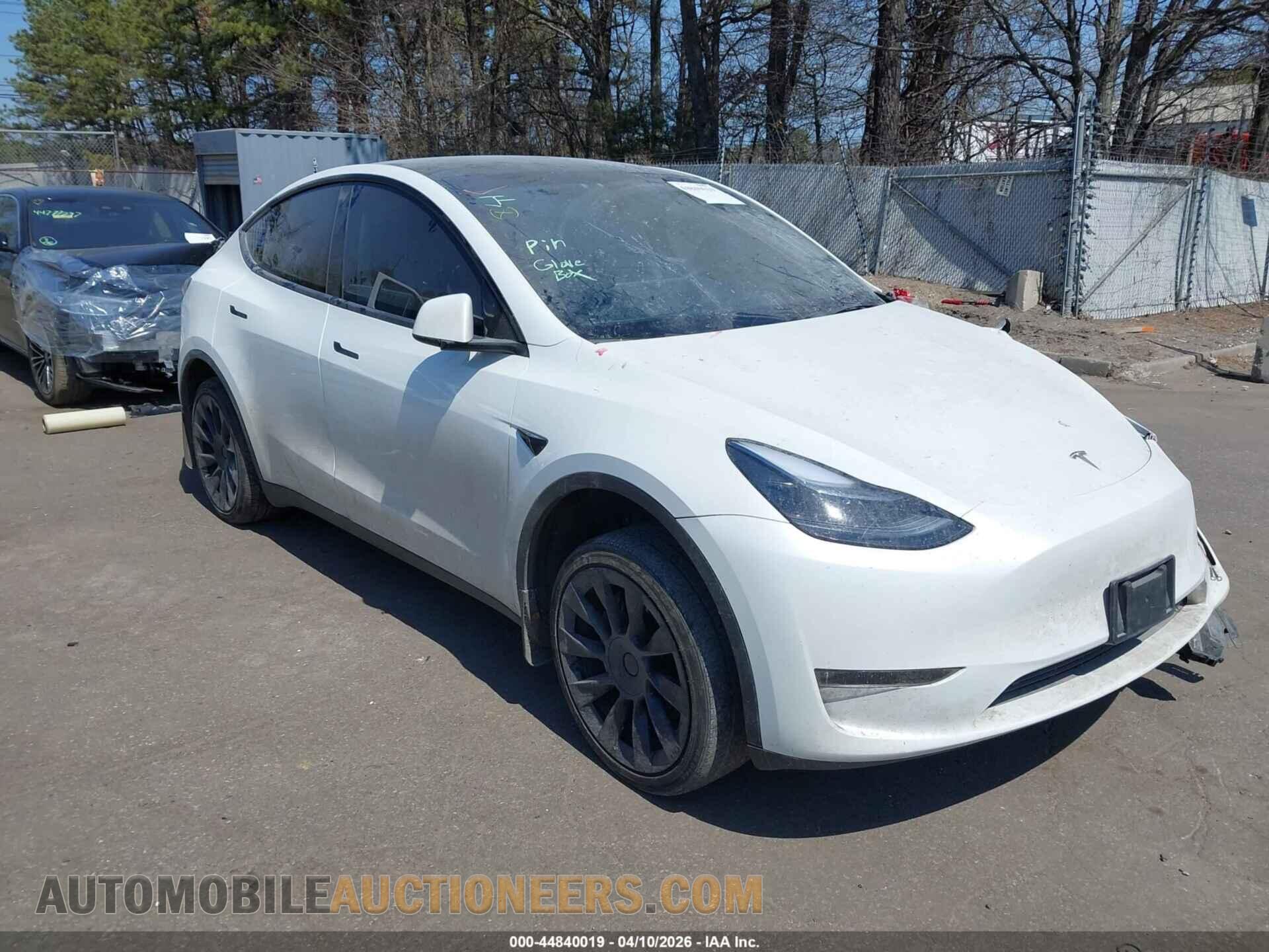 7SAYGDEE5PF763477 TESLA MODEL Y 2023