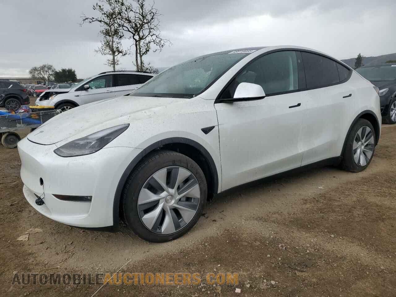 7SAYGDEE5RF075756 TESLA MODEL Y 2024