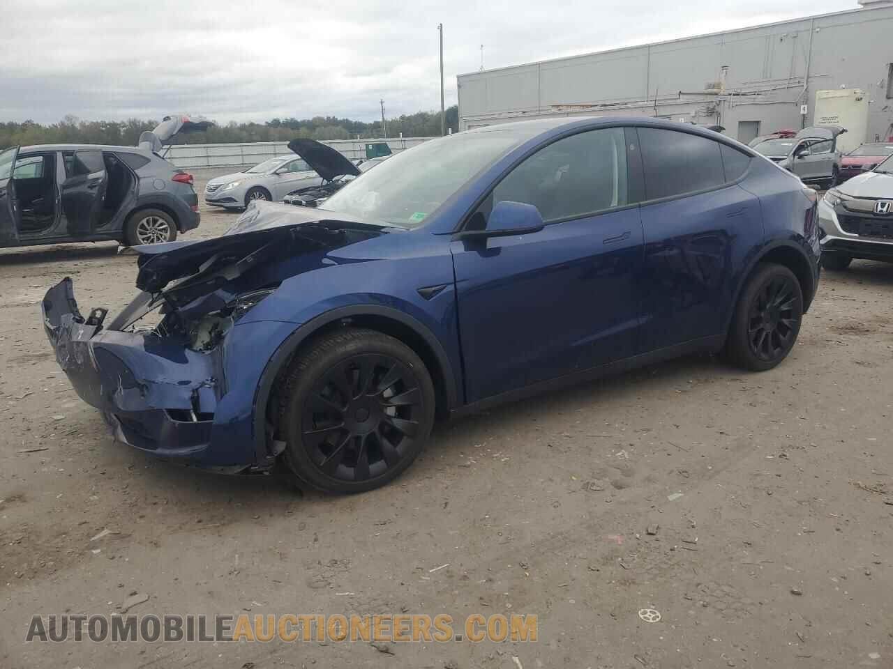 7SAYGDEE5RF154456 TESLA MODEL Y 2024