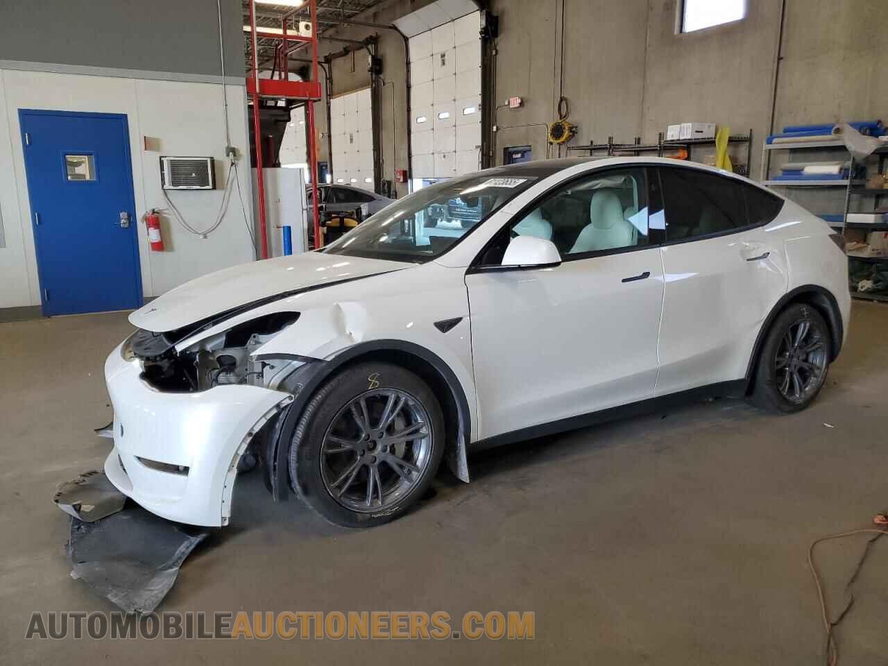 7SAYGDEE5RF163397 TESLA MODEL Y 2024