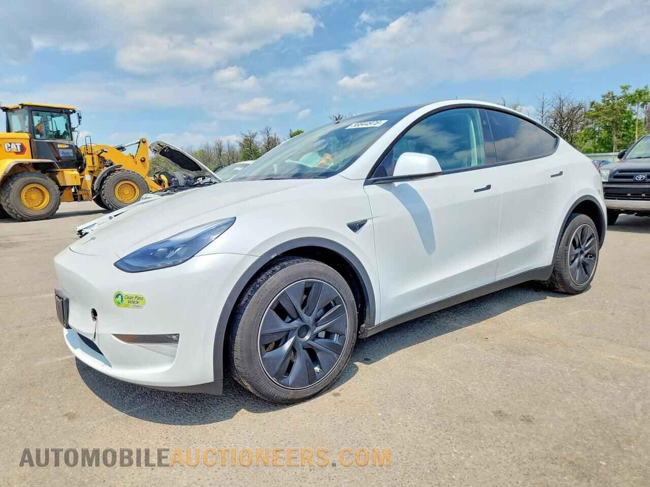 7SAYGDEE5RF182628 TESLA MODEL Y 2024