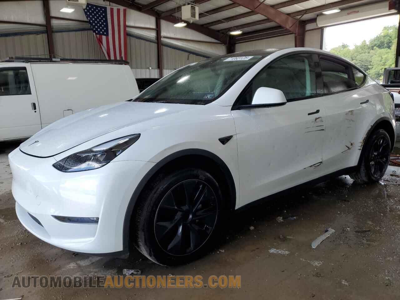 7SAYGDEE5RF185657 TESLA MODEL Y 2024