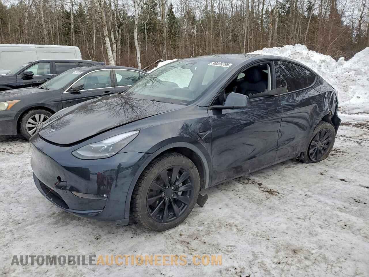 7SAYGDEE5RF992597 TESLA MODEL Y 2024