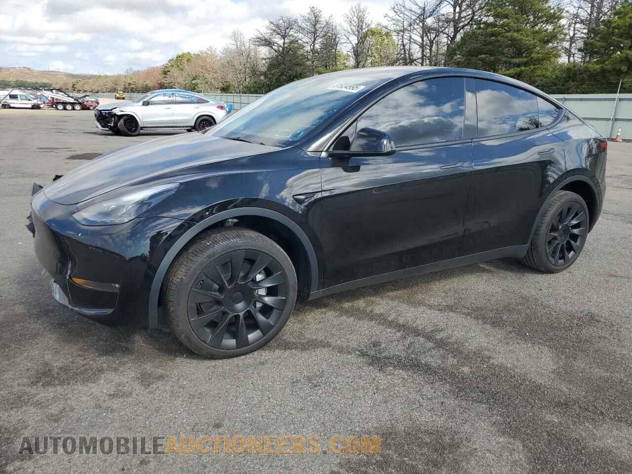 7SAYGDEE5SA342008 TESLA MODEL Y 2025