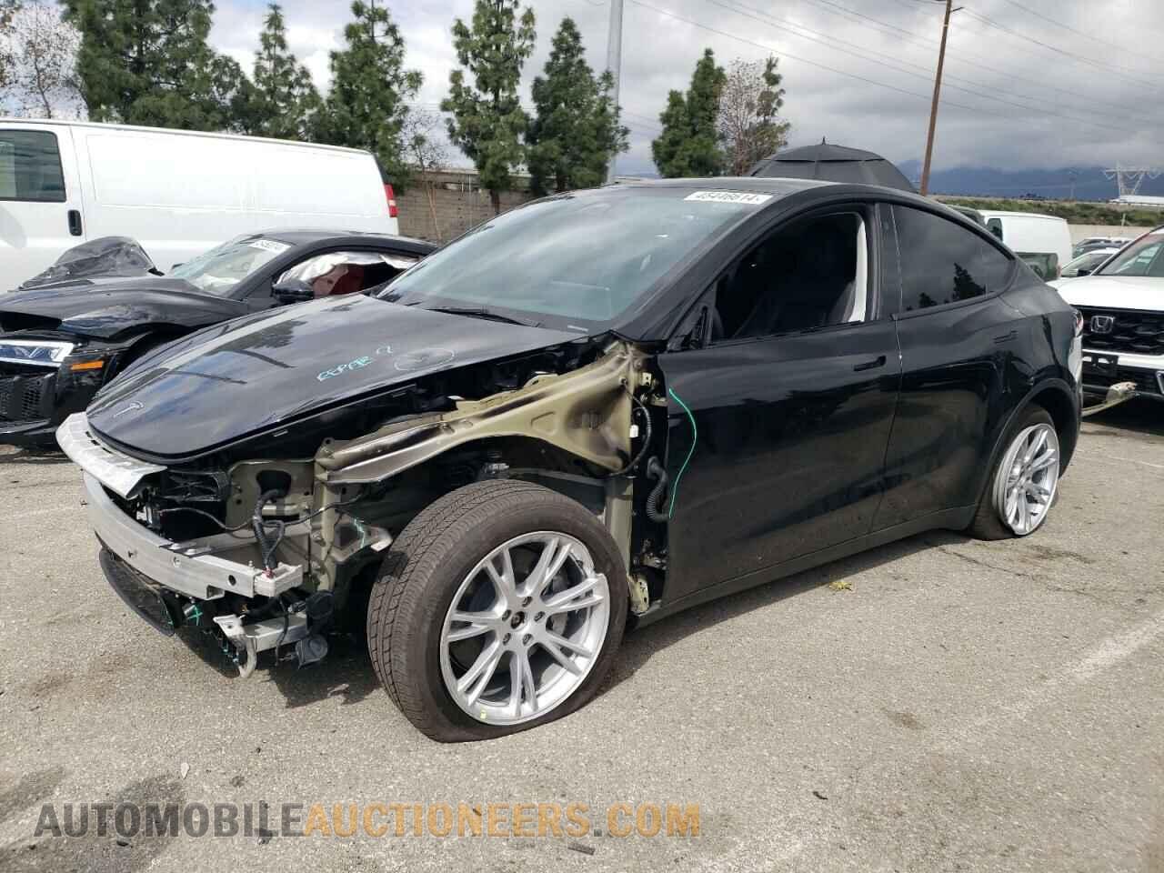 7SAYGDEE6PA076909 TESLA MODEL Y 2023