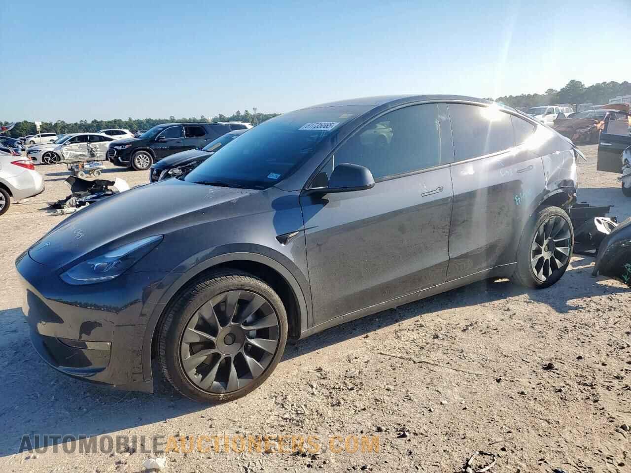 7SAYGDEE6RA242560 TESLA MODEL Y 2024