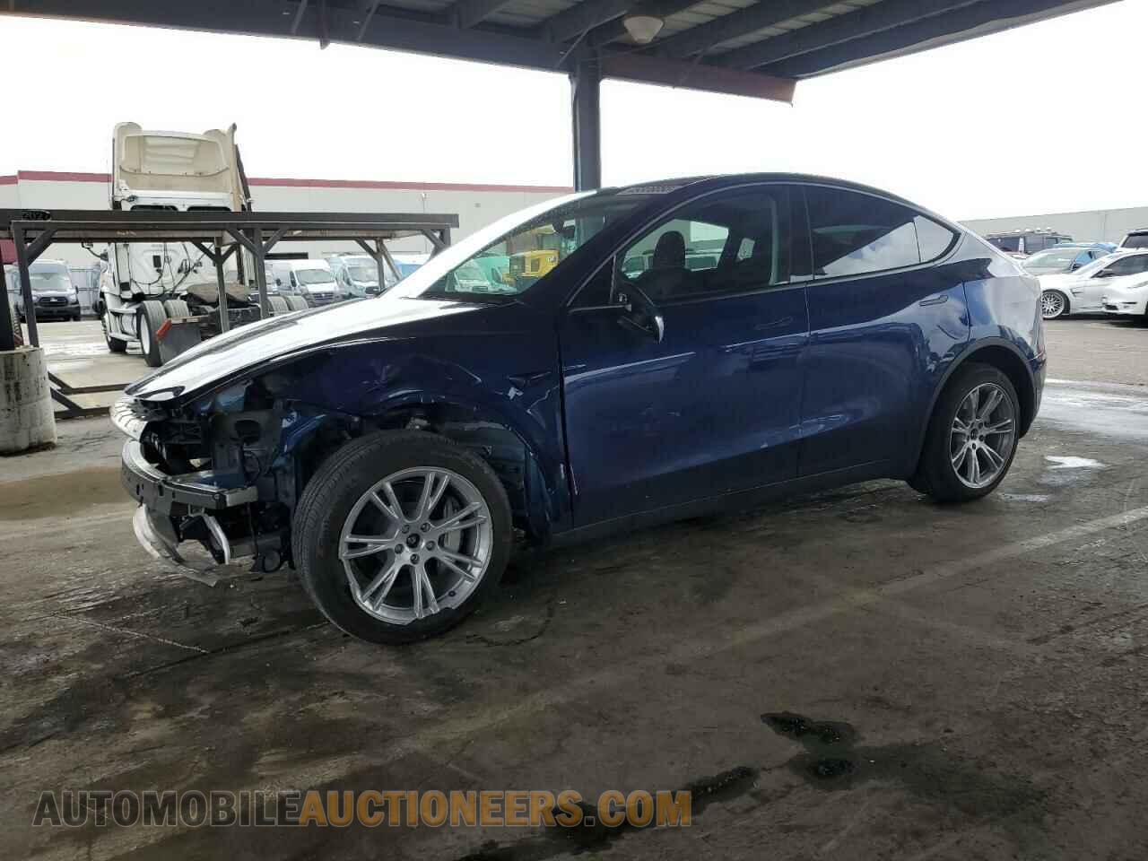 7SAYGDEE6RF025366 TESLA MODEL Y 2024