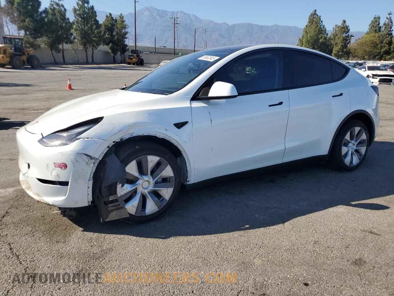 7SAYGDEE6RF083400 TESLA MODEL Y 2024