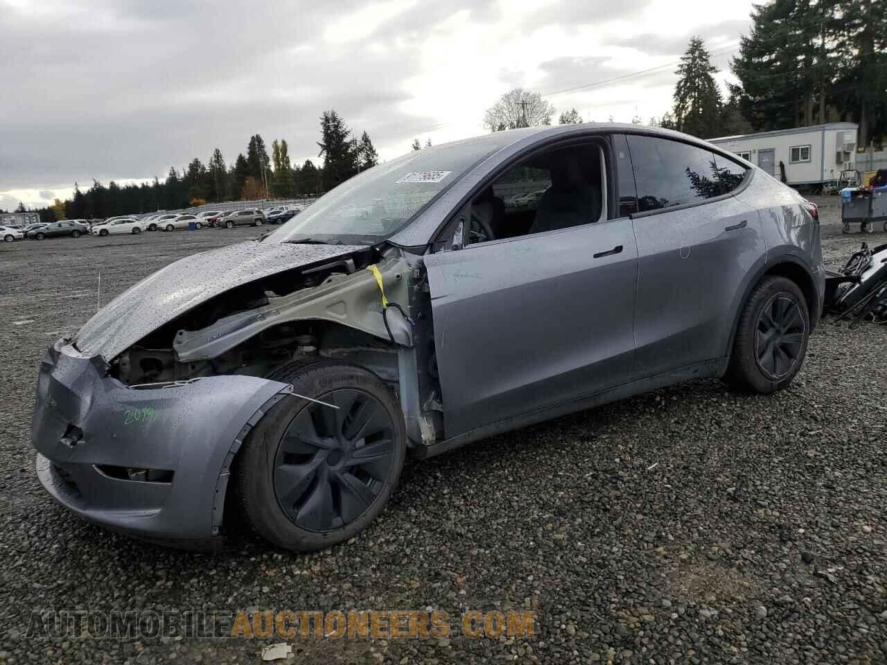 7SAYGDEE6RF199888 TESLA MODEL Y 2024