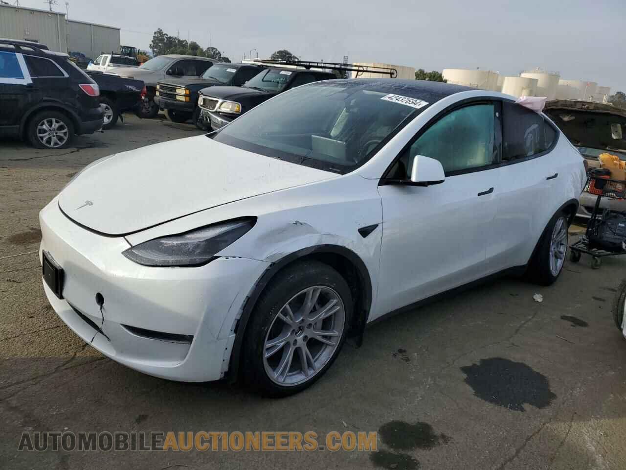 7SAYGDEE7PF676681 TESLA MODEL Y 2023