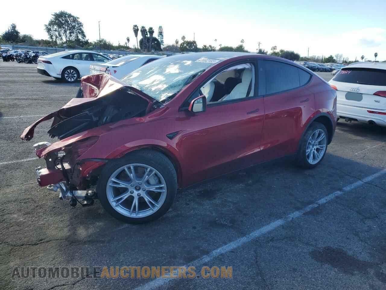 7SAYGDEE7RF009984 TESLA MODEL Y 2024
