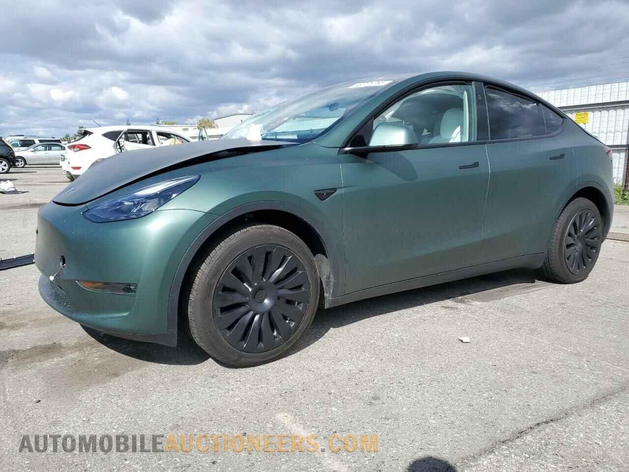 7SAYGDEE7RF010259 TESLA MODEL Y 2024