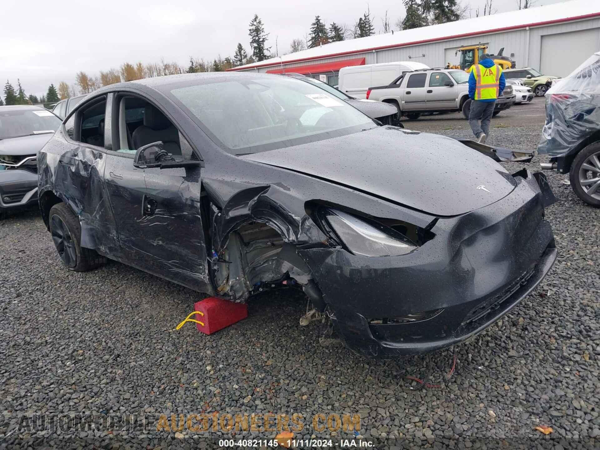 7SAYGDEE7RF102522 TESLA MODEL Y 2024