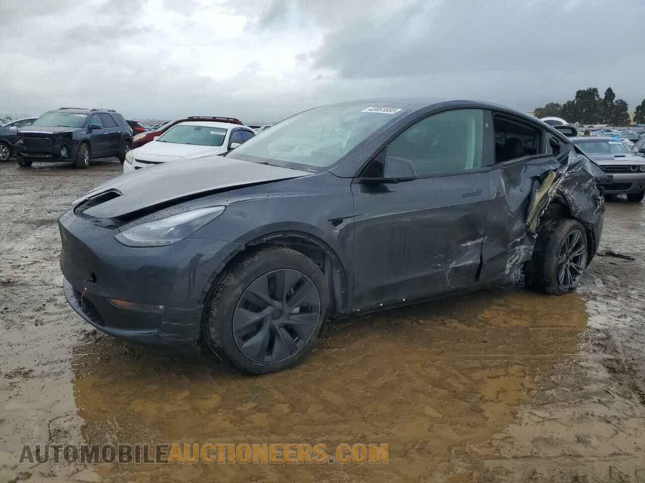 7SAYGDEE7RF179424 TESLA MODEL Y 2024