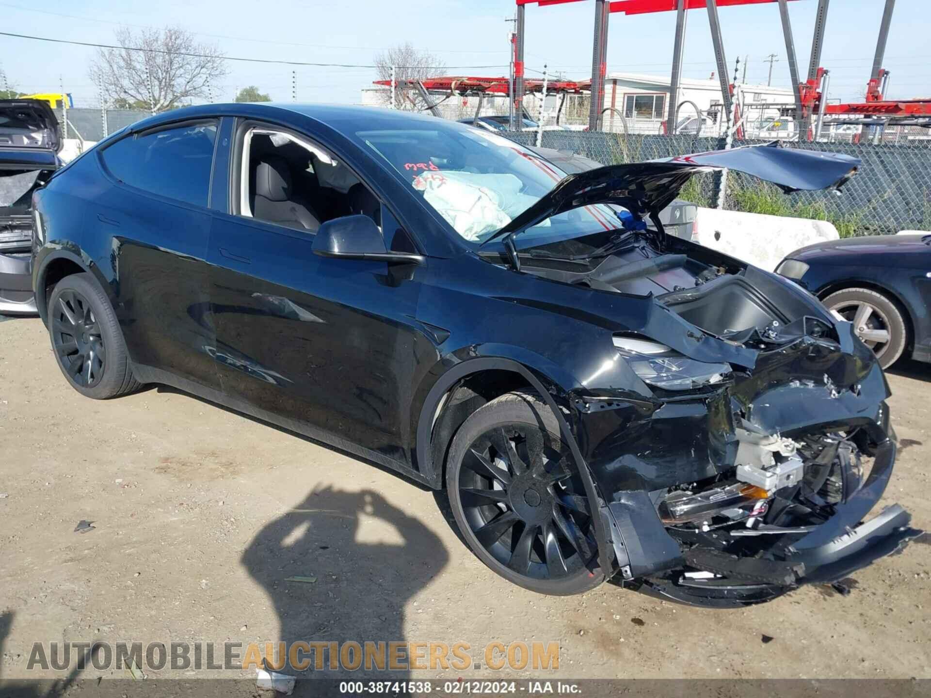 7SAYGDEE7RF983044 TESLA MODEL Y 2024